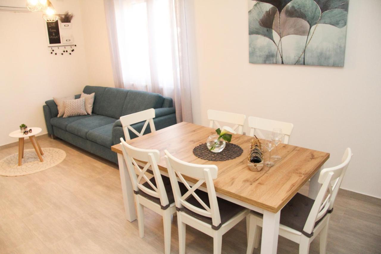 Apartman Antea Biograd Na Moru Exterior foto